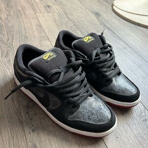 Nike Dunk “Snake Eyes”